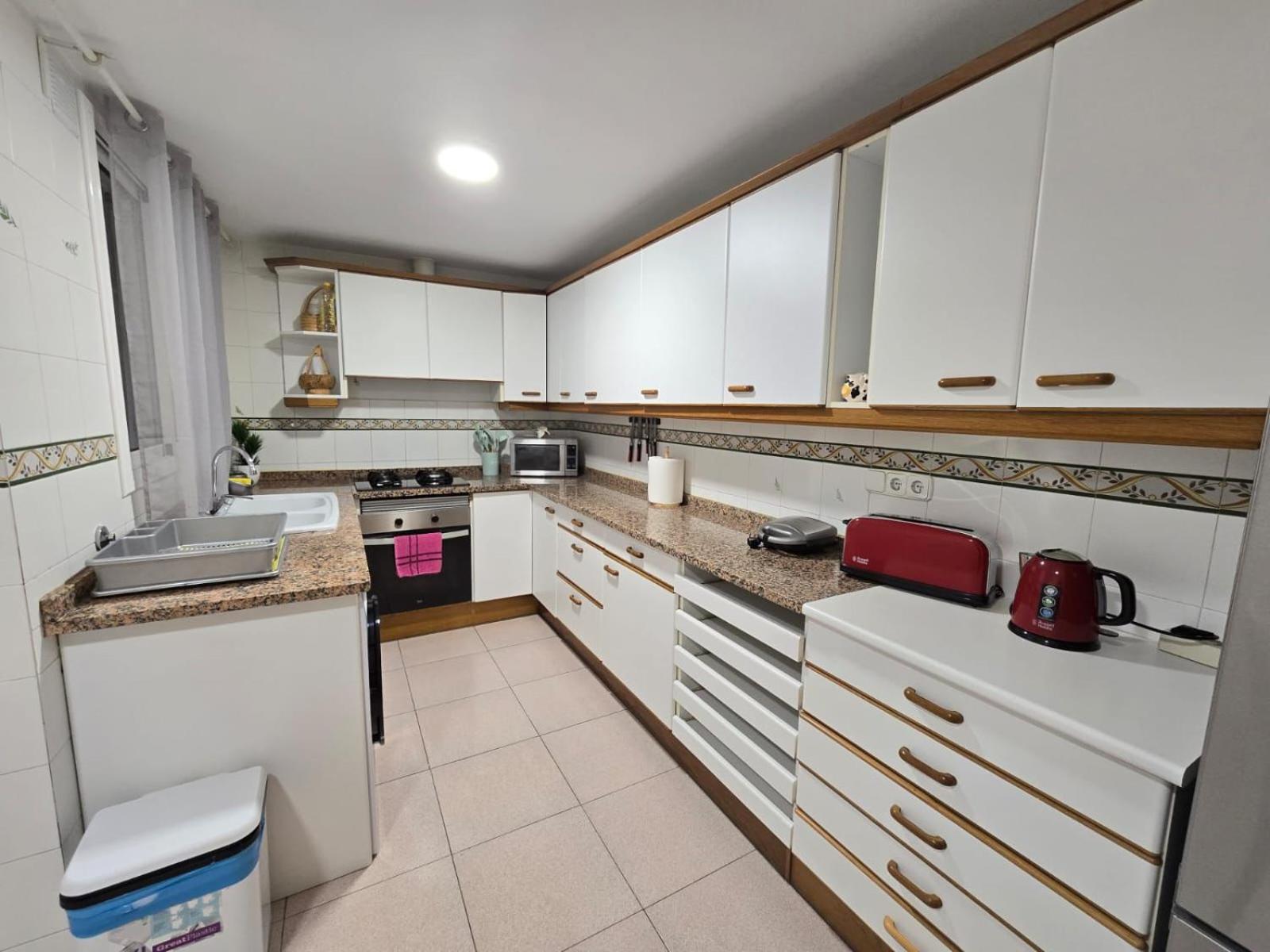 Rooms Villaroel Барселона Экстерьер фото
