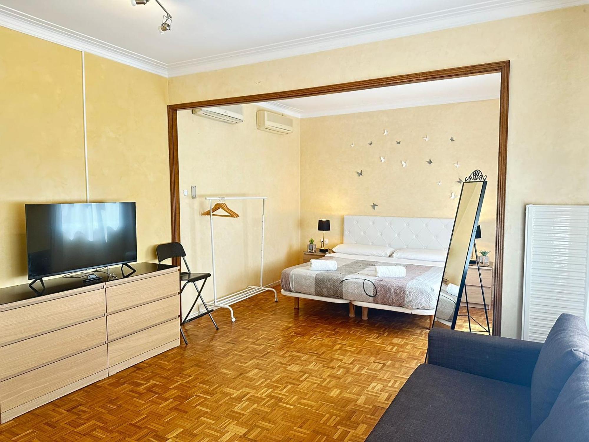 Rooms Villaroel Барселона Экстерьер фото